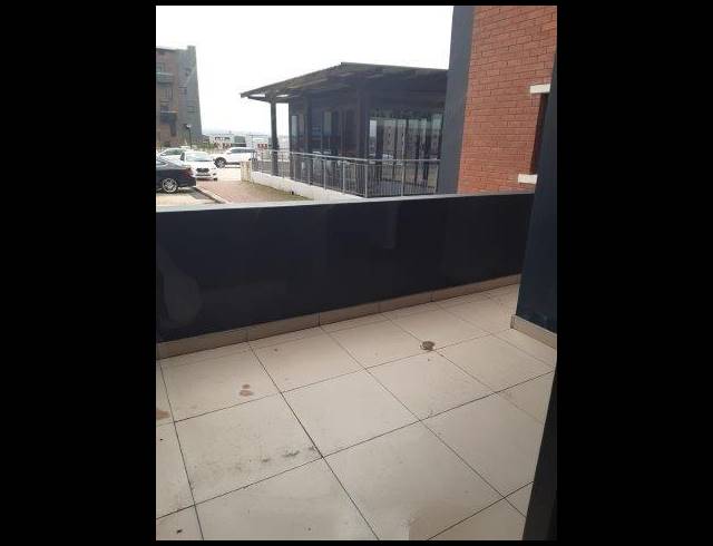 2 BEDROOM APARTMENT FOR SALE IN UMHLANGA RIDGE